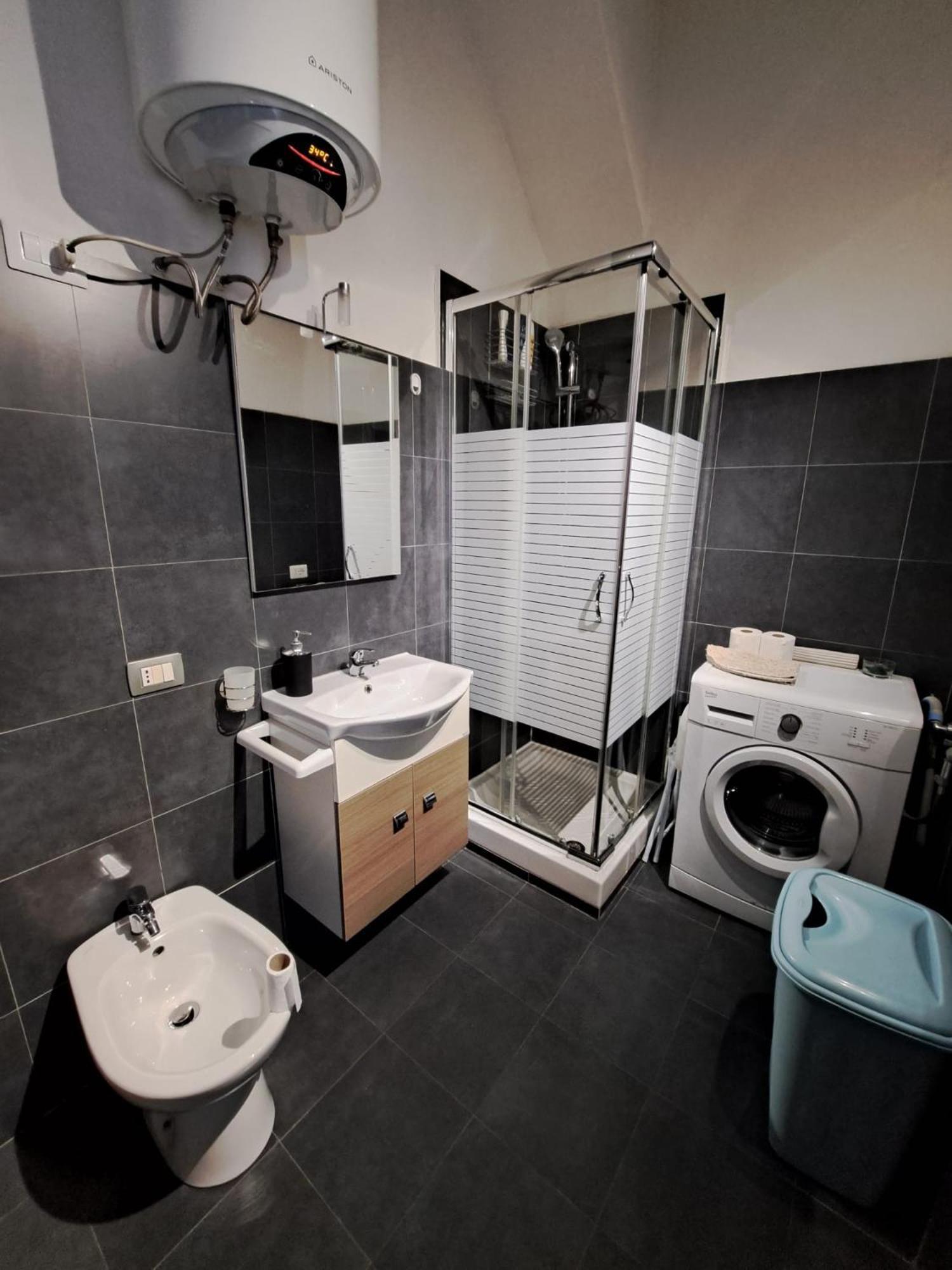 Appartamento Vacanze Cagliari - Via Lanusei מראה חיצוני תמונה